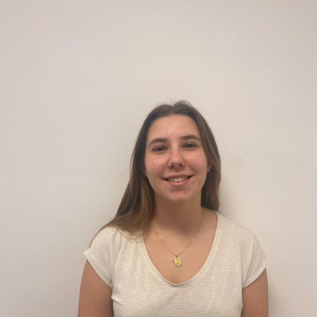 Babysitter in Montpellier: Émeline