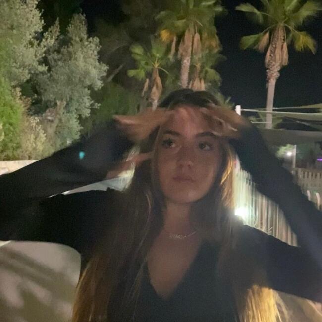 Baby-sitter in Montréal: Stacy