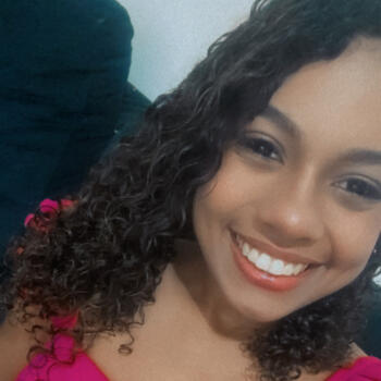 Babysitter in Paiçandu: Erica