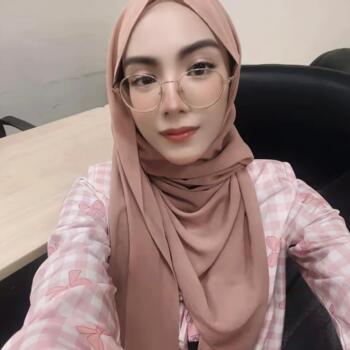 Babysitter in Marabu: Fatin