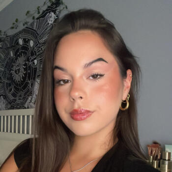 Babysitter in Gemunde: Ana Beatriz