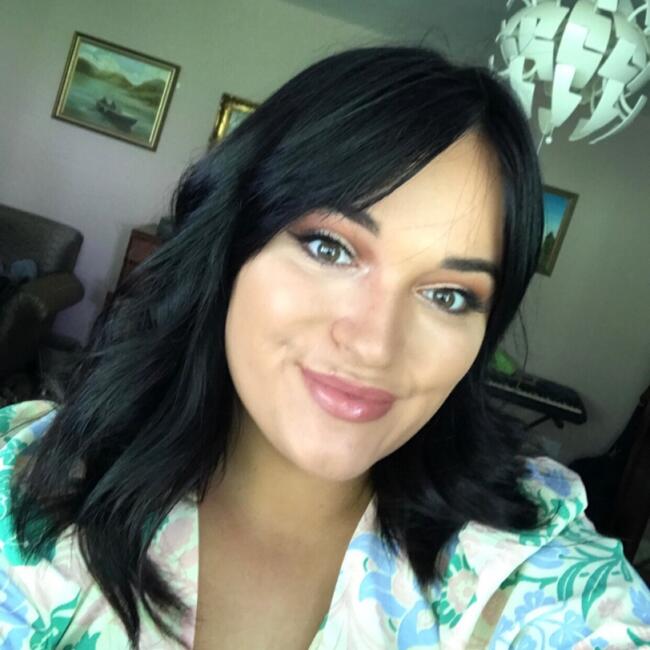Babysitter in Melbourne: Alice