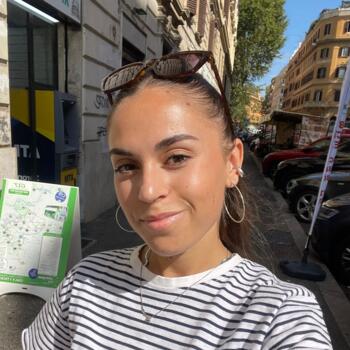 Babysitter in Barcelona: Abril