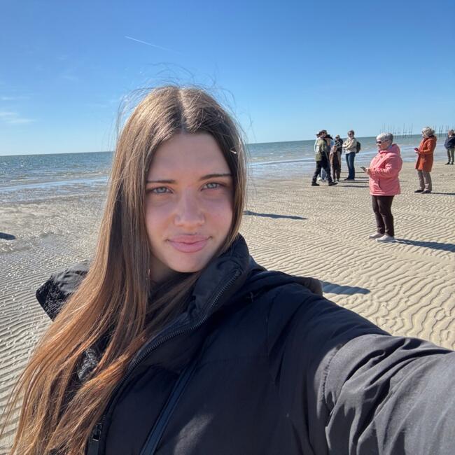 Babysitter in Etterbeek: Kyra