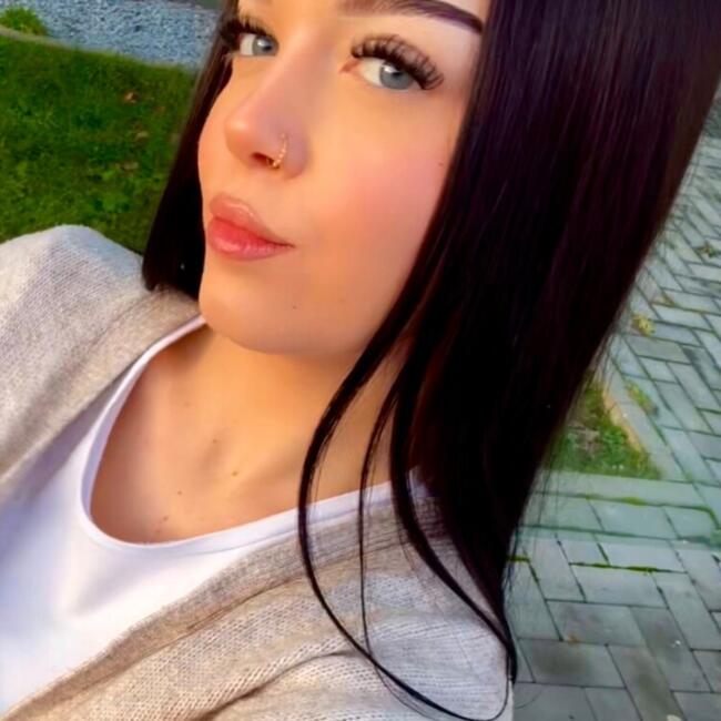 Babysitter in Hanau: Misha ida