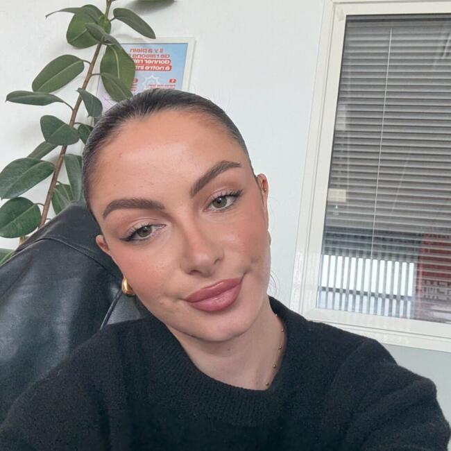 Babysitter in Fos-sur-Mer: Clara