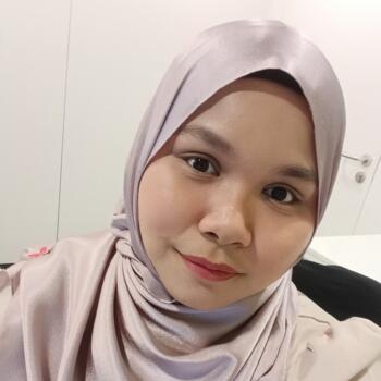 Babysitter in Singapore: Nurazlina