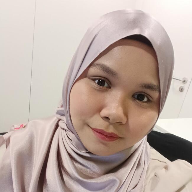 位于新加坡的临时保姆: Nurazlina