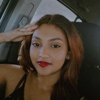 Babysitter Queensburgh: Aarti