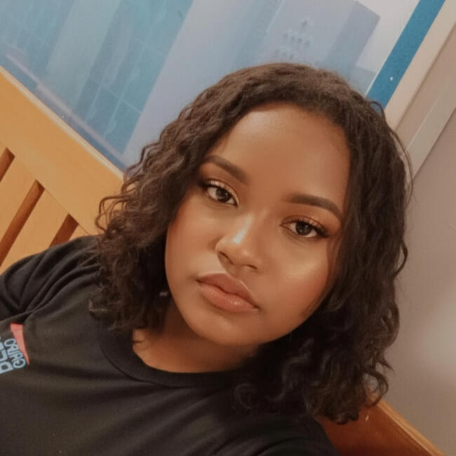 Emprego de babá em Várzea Grande: Mikaelly