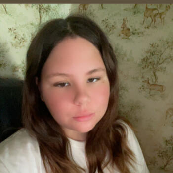 Babysitter in Évry: Chloe