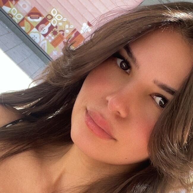 Babysitter in Marseille: Sarah