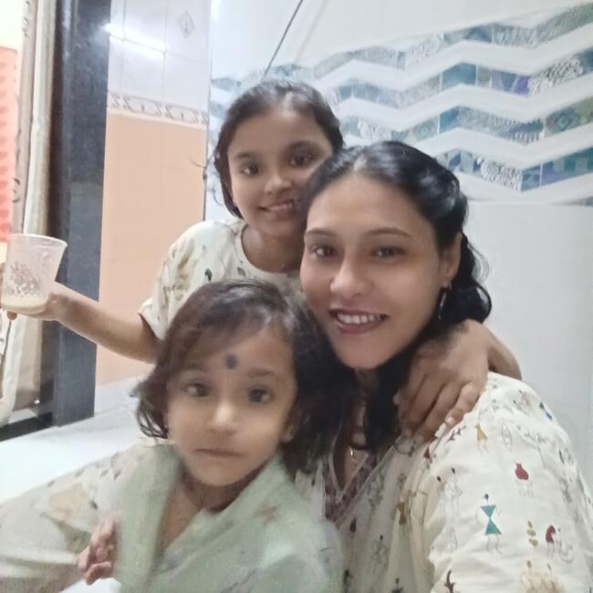 Thāne में बेबीसिटिंग की नौकरी: Dhanshree