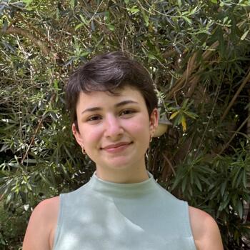 Babysitter in Grenoble: Maya