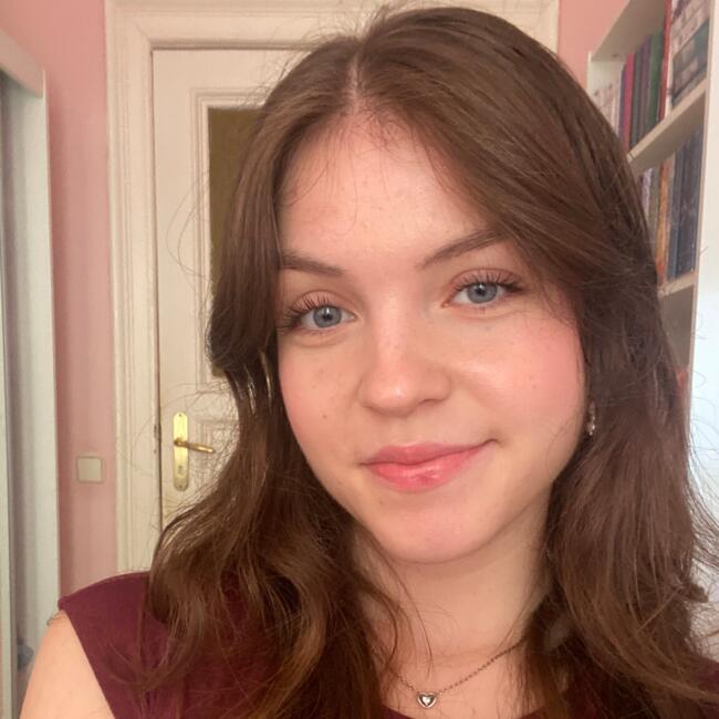 Babysitter in Berlin: Alina