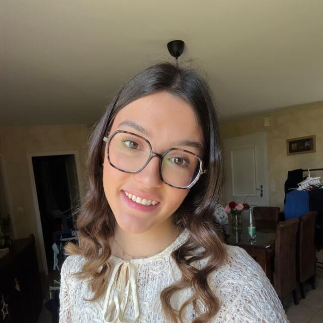 Babysitter in Rocheservière: Lisa