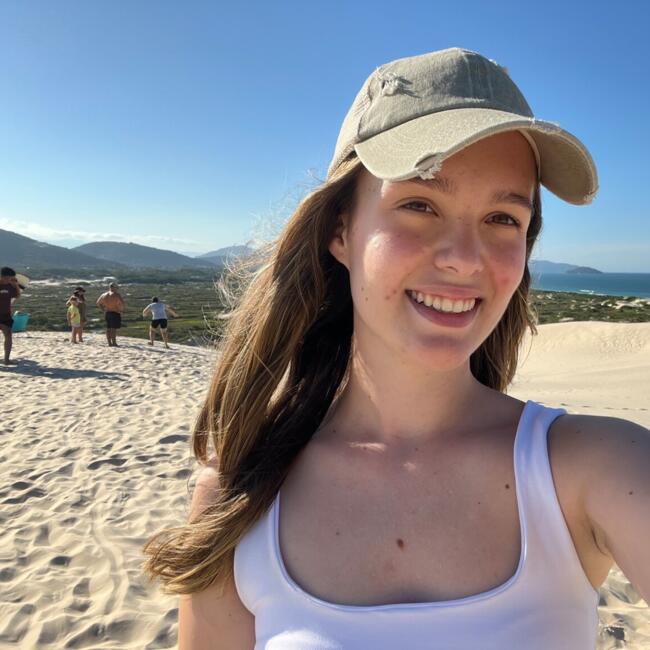 Babysitter in Florianópolis: Joana
