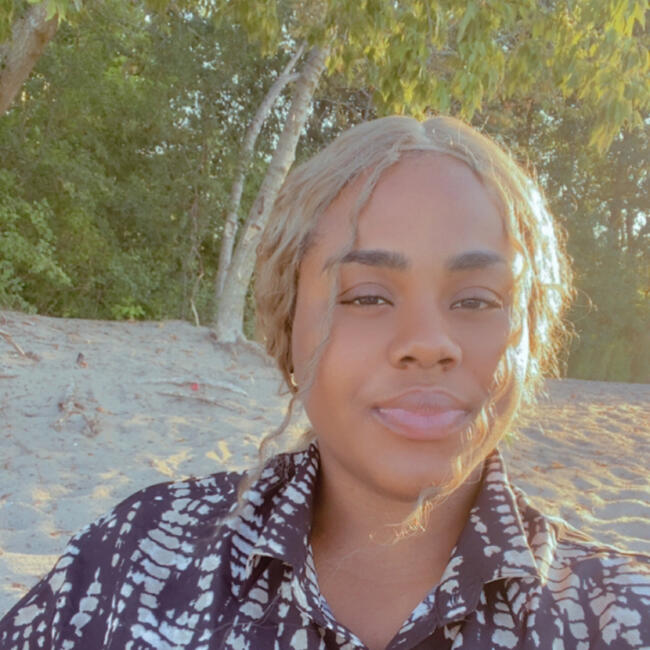 Baby-sitter in Markham: Jeanne