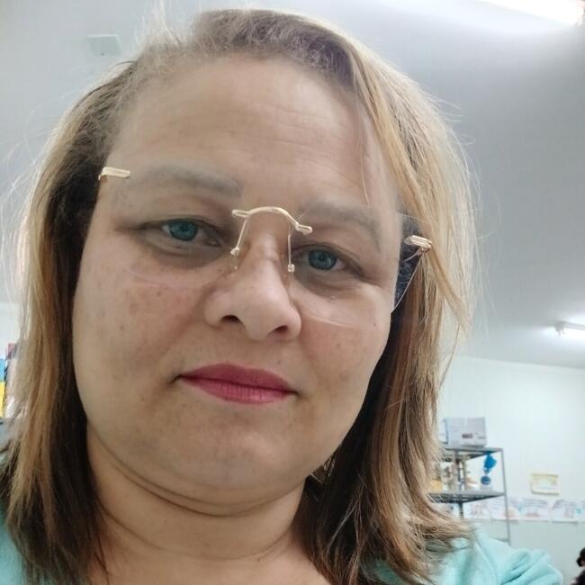 Babysitter in Curitiba: Isabel