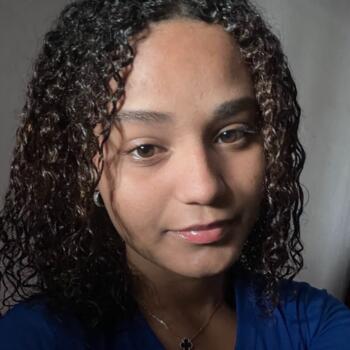 Babysitter in Itapemirim: Mariana