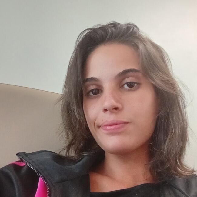 Emprego de babá em Dourados: Rafaela