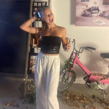 Babysitter Le Puy-Sainte-Réparade: Nola