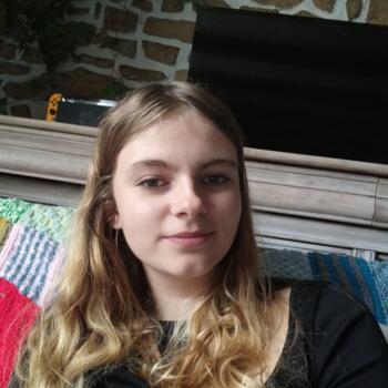 Babysitter in Locoal-Mendon: Morgane