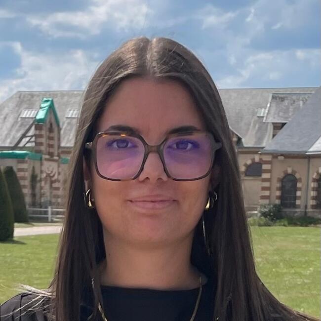 Babysitter in Cherbourg: Loula