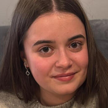 Babysitter in Montreuil: Victoria