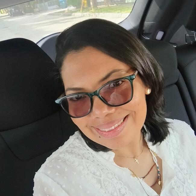 Babysitter in Miami: Vianeth