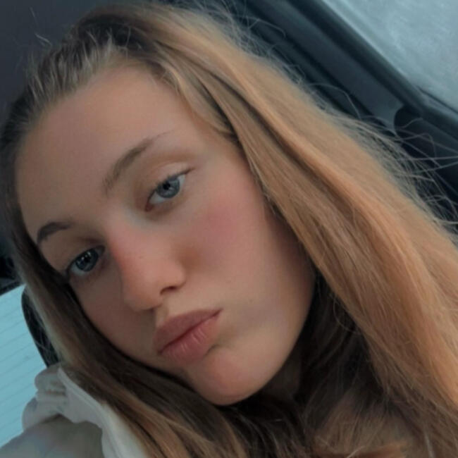 Nounou à Cosne-Cours-sur-Loire: Bridget