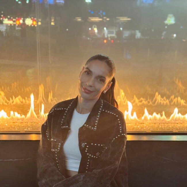 جليسة أطفال في مسقط: Cristina