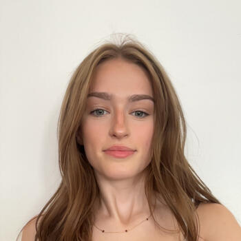 Babysitter Bruges: Eline raud