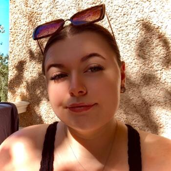 Babysitter in Bracknell: Joanne