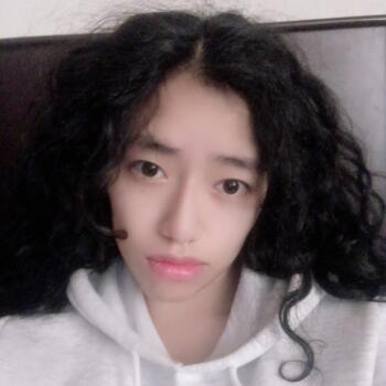 Niñera Chilca: Shania