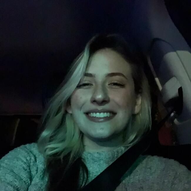 Babysitter in Almirante Tamandaré: Cecilia