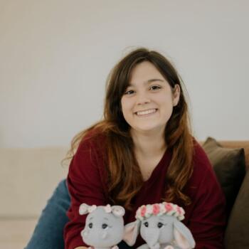 Babysitter in Porto Ferreira: Marcella
