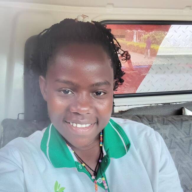 جليسة أطفال في عجمان: Nantale