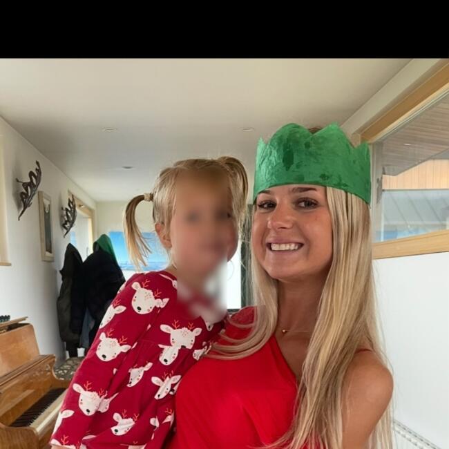 Babysitter in Dunedin: Miki