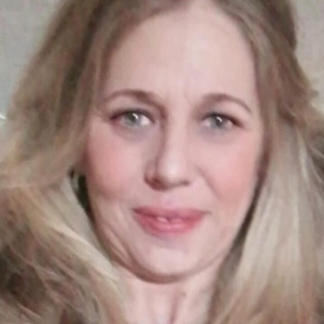 Babysitter in London: Lisa