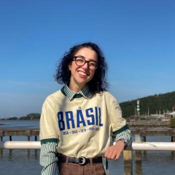 Babá em Urussanga: Isis