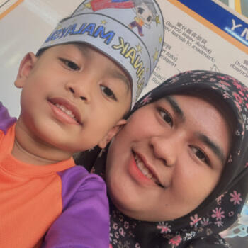 Babysitter in Gambang: Aina