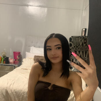 Babysitter Central Coast: Ekala