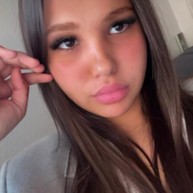 Babysitter in Ermont: Ylina