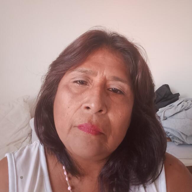 Babysitter in Asnières-sur-Seine: Carmen Roshimi