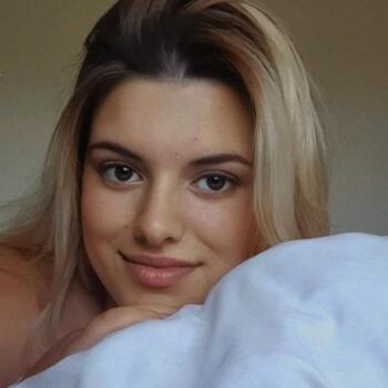 Babysitter in Coventry: Rosana