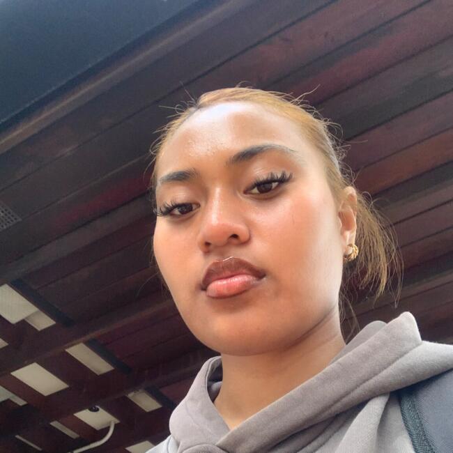 Babysitter in Christchurch: Valelia