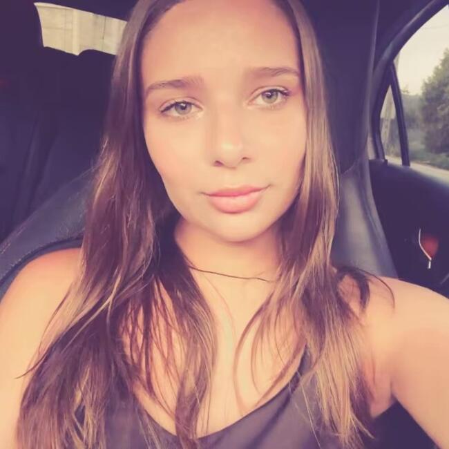 Babysitter em Lustosa: Claudia