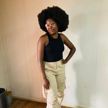 Babysitter in Qonce: Njabulo Nicholant