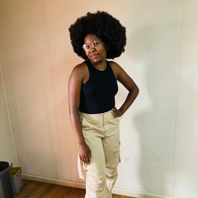 Babysitter in Qonce: Njabulo Nicholant
